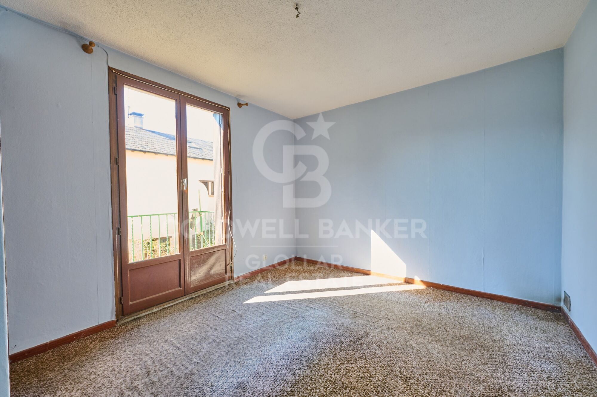 House 7 Bedrooms Sale Bourg-Madame