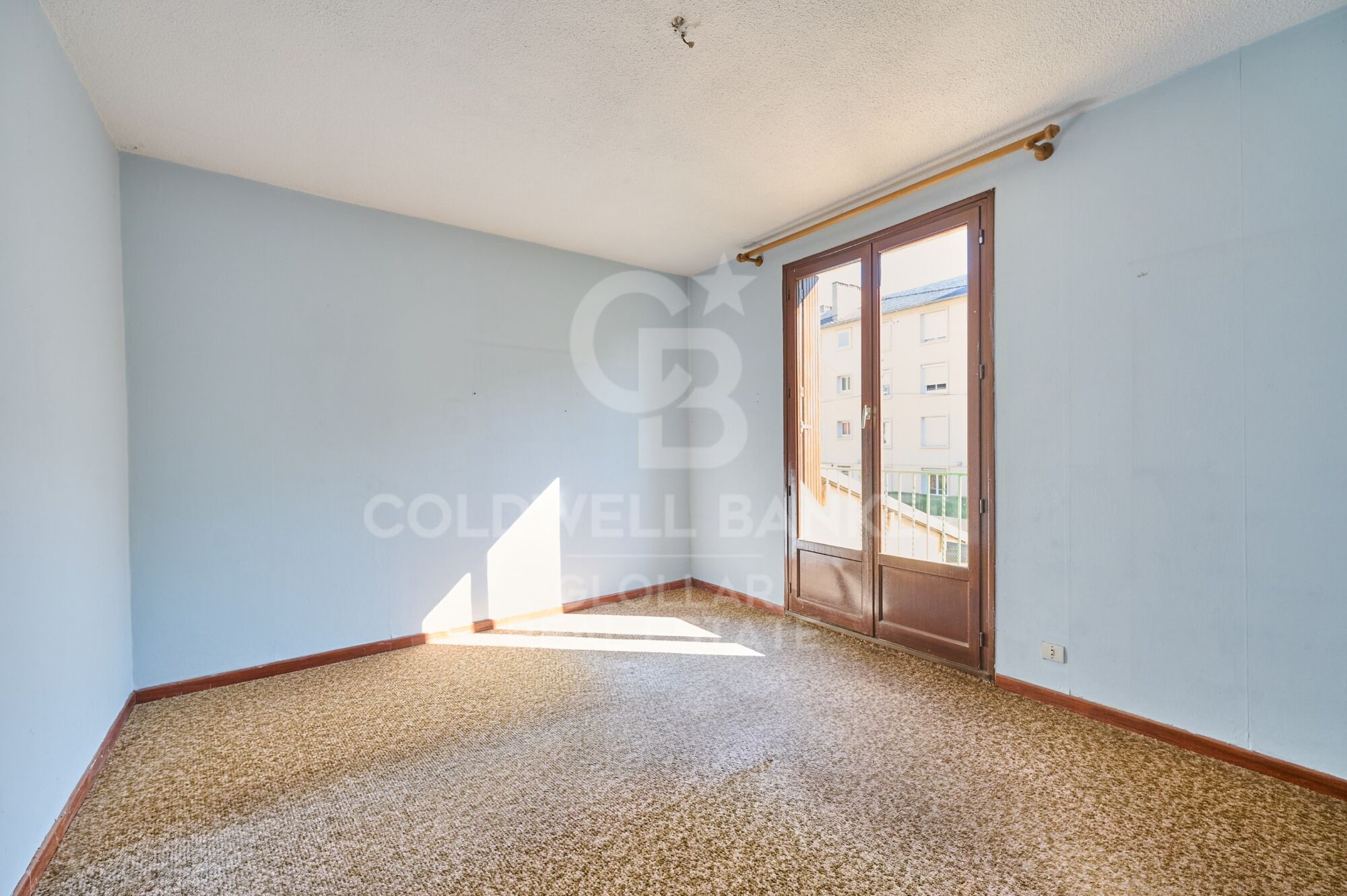 House 7 Bedrooms Sale Bourg-Madame