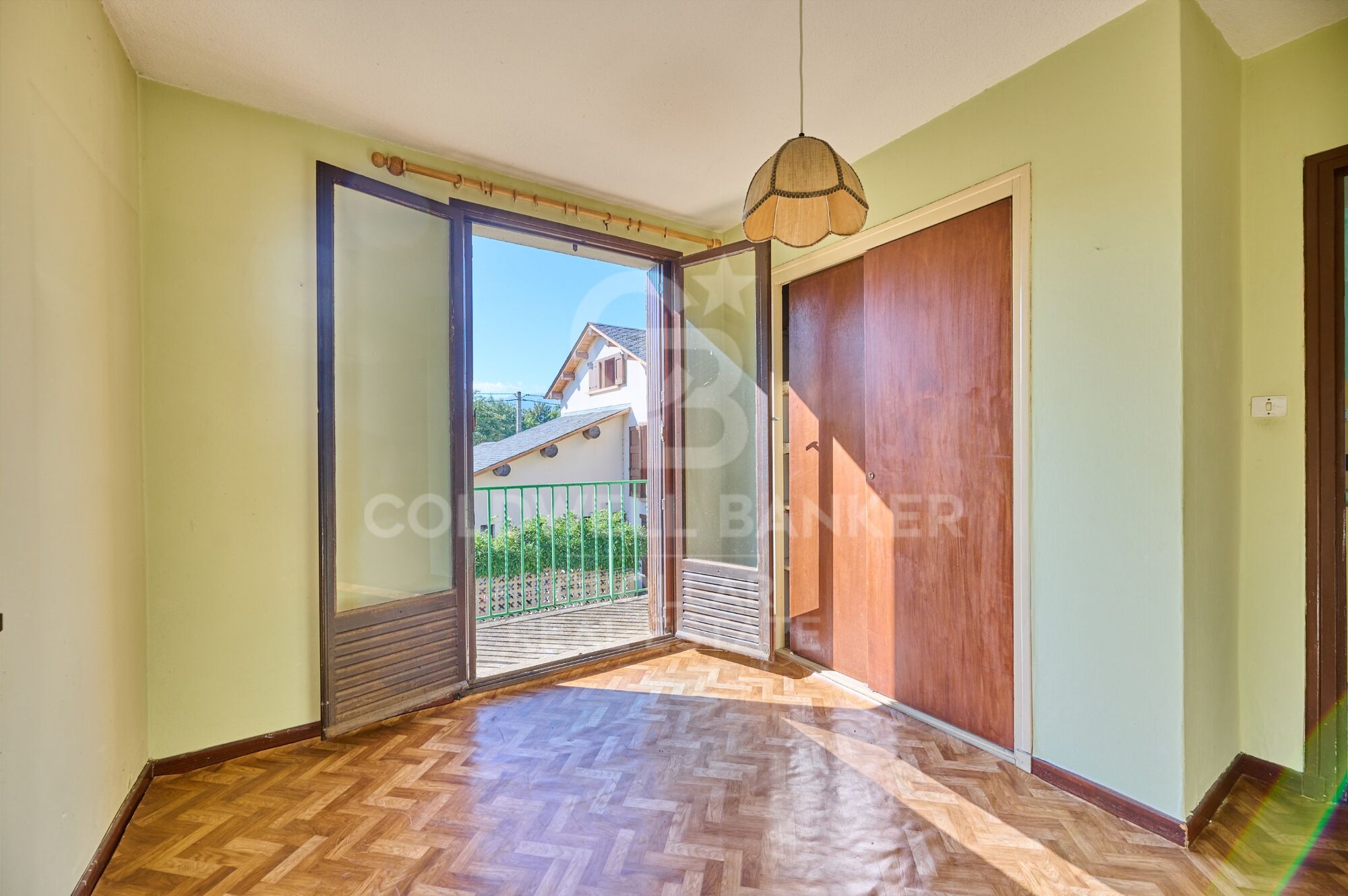 House 7 Bedrooms Sale Bourg-Madame