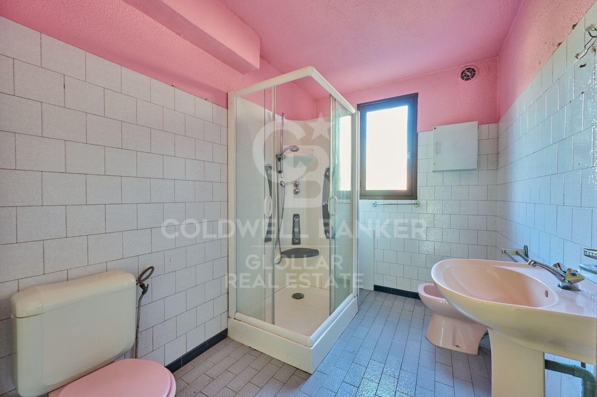 House 7 Bedrooms Sale Bourg-Madame