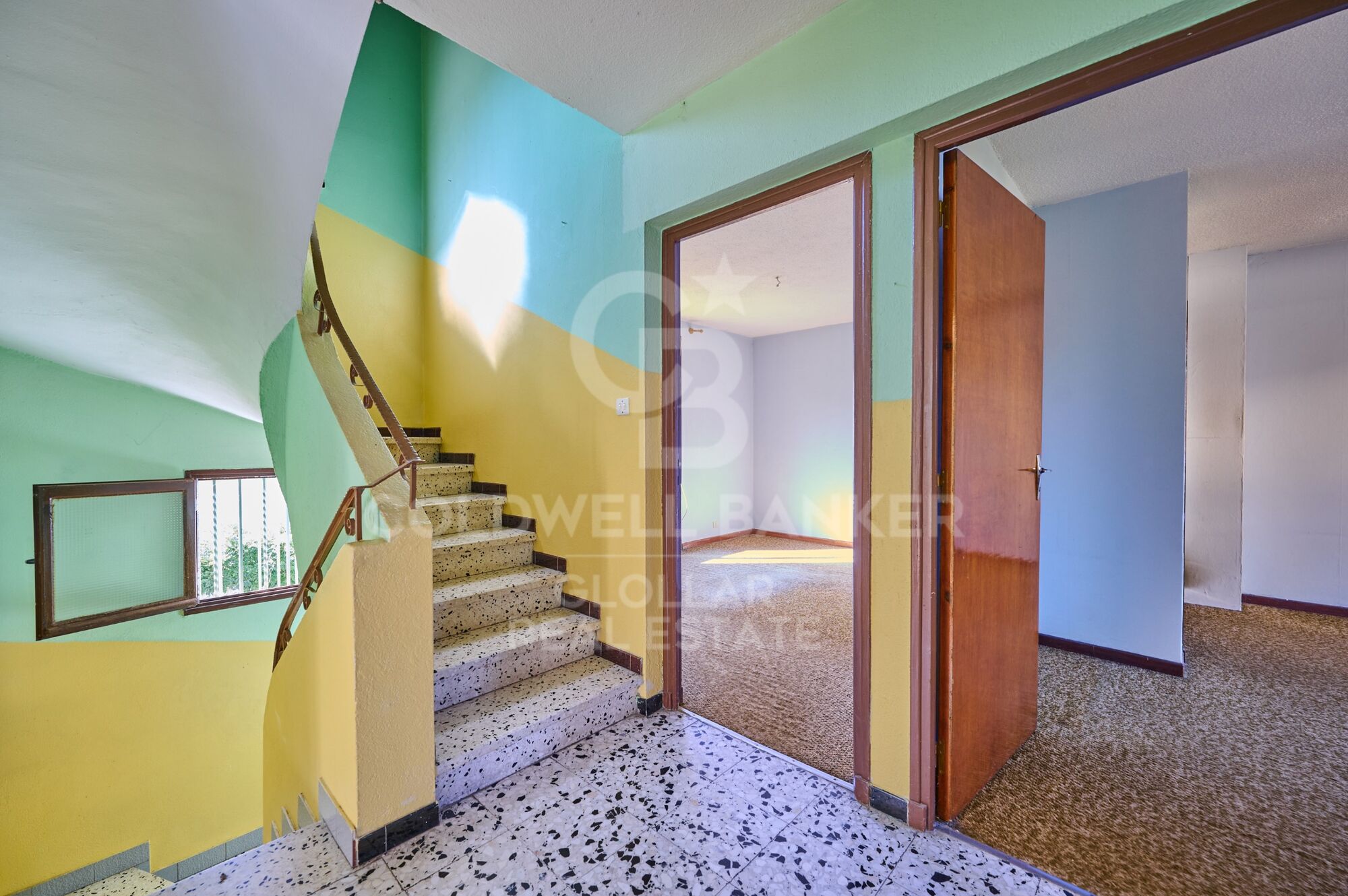 House 7 Bedrooms Sale Bourg-Madame