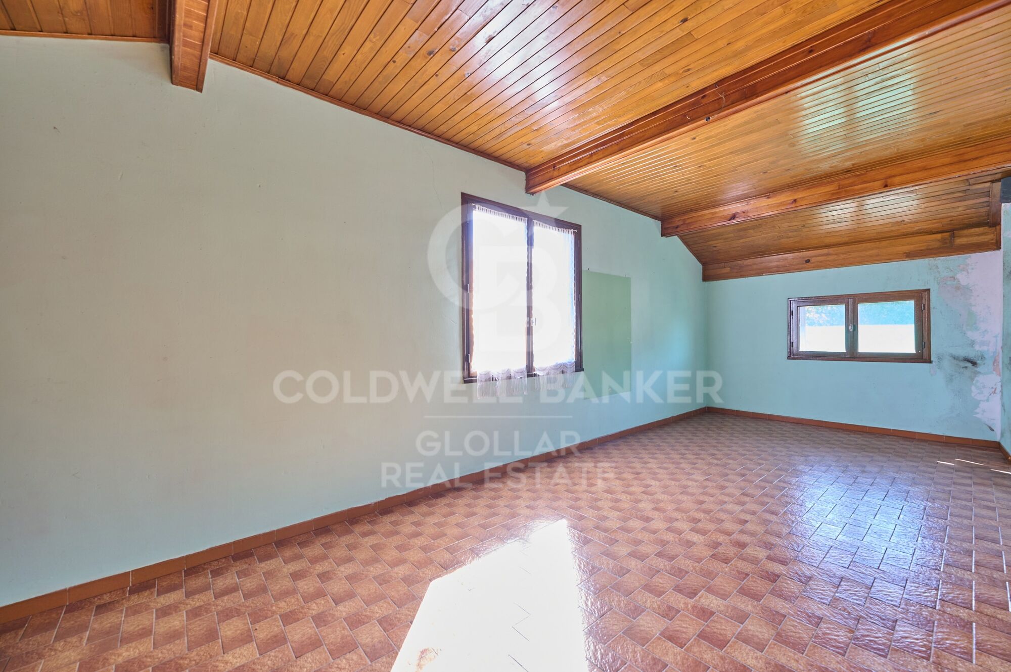 House 7 Bedrooms Sale Bourg-Madame