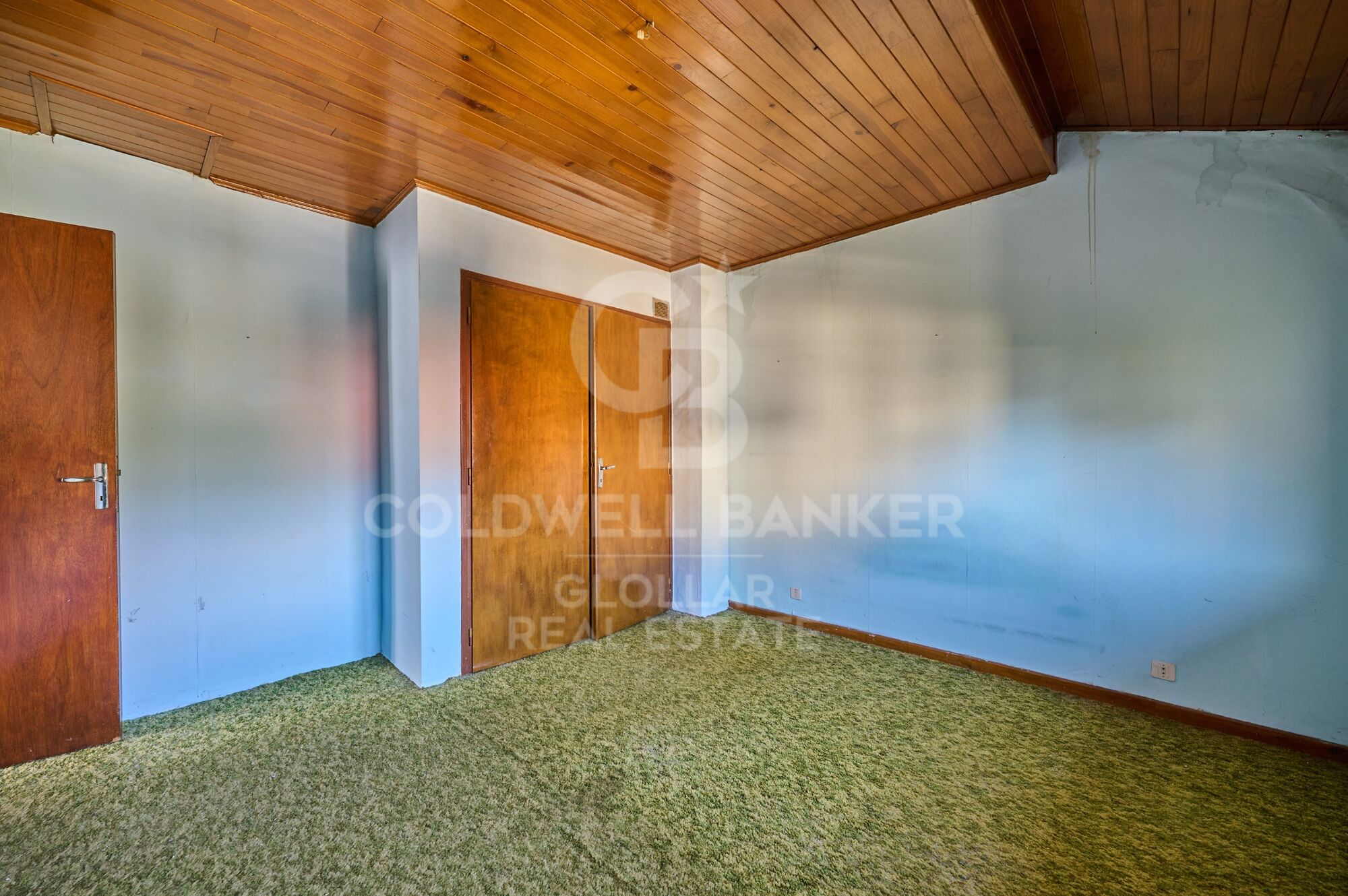 House 7 Bedrooms Sale Bourg-Madame