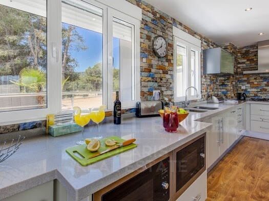 Luxury 7 bedroom villa in a quiet area of Javea