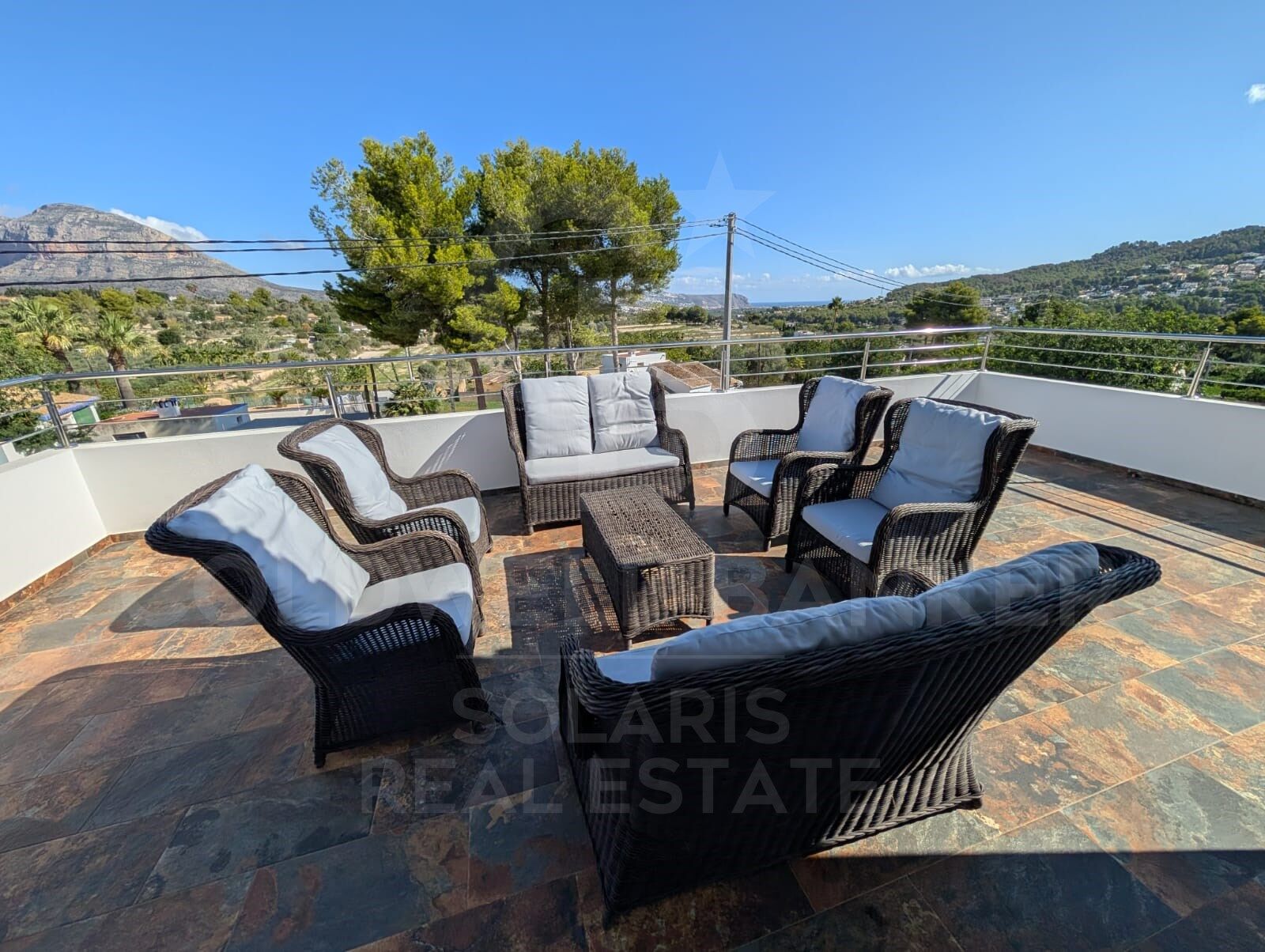 Luxury 7 bedroom villa in a quiet area of Javea