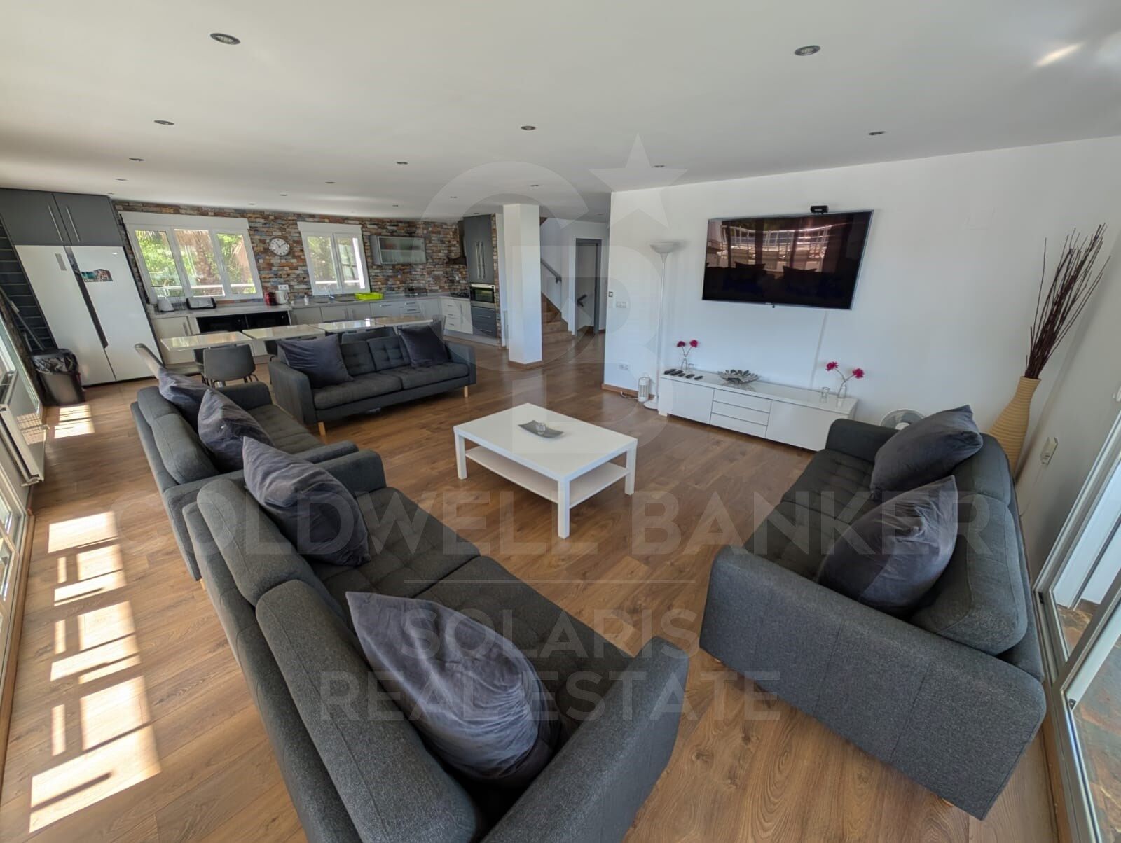 Luxury 7 bedroom villa in a quiet area of Javea
