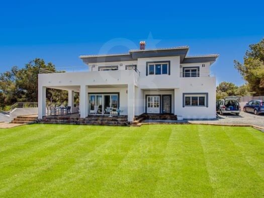 Luxury 7 bedroom villa in a quiet area of Javea