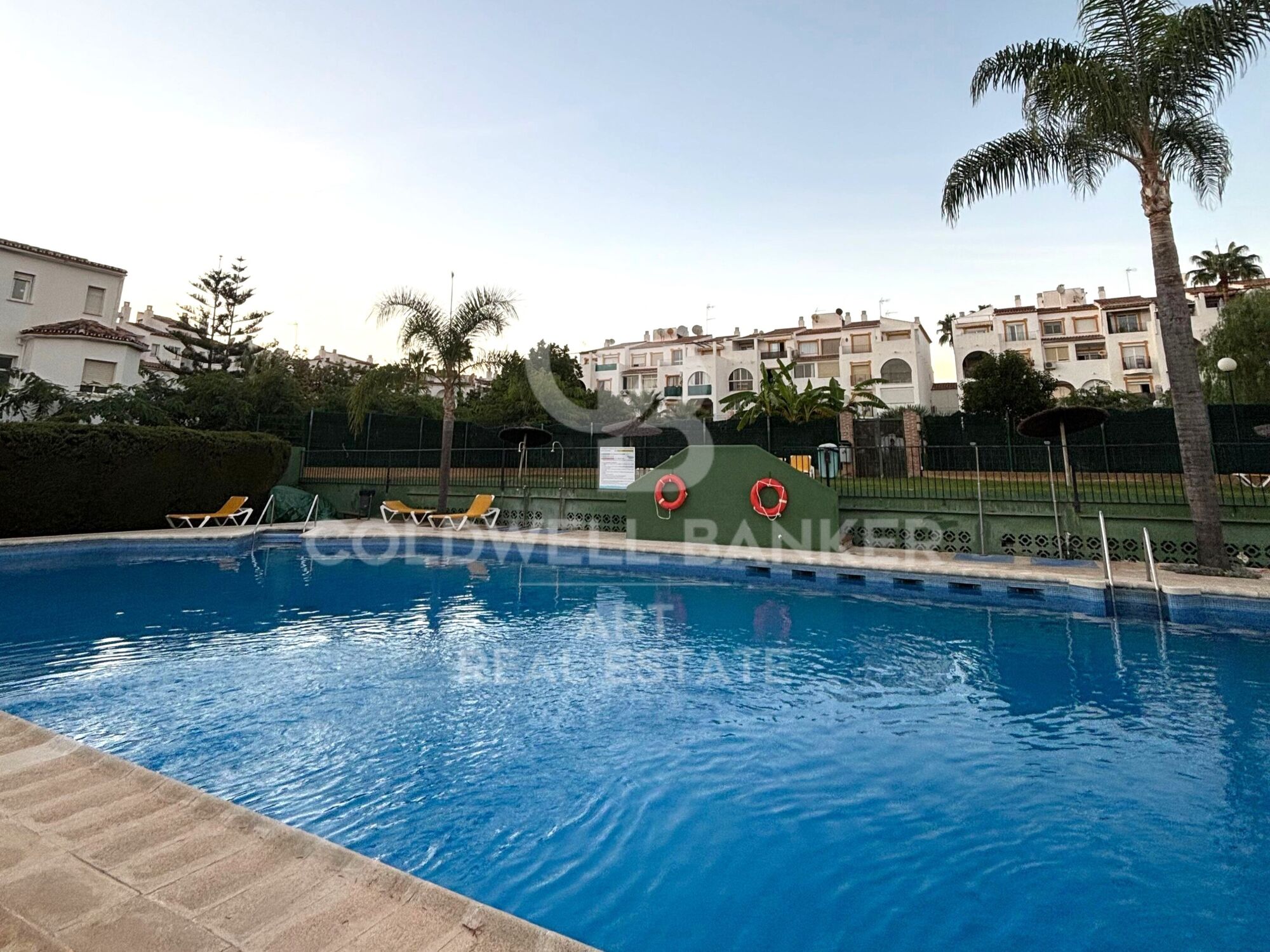 Ático con espectaculares vistas al mar en Nueva Atalaya, Estepona