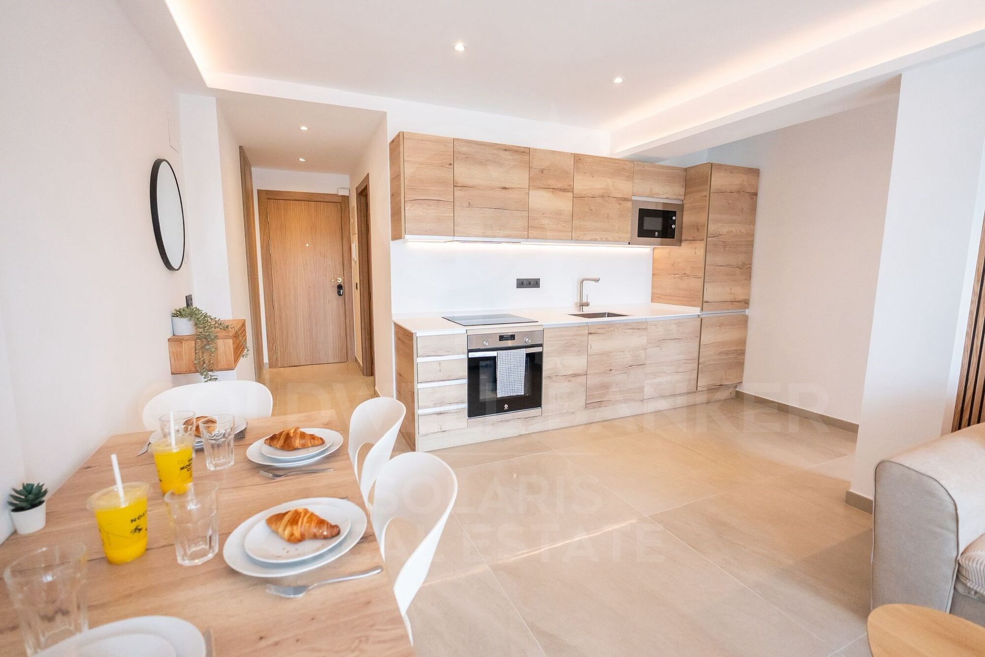 Apartamento en el centro de la ciudad de Jávea con Master Suite y cocina abierta