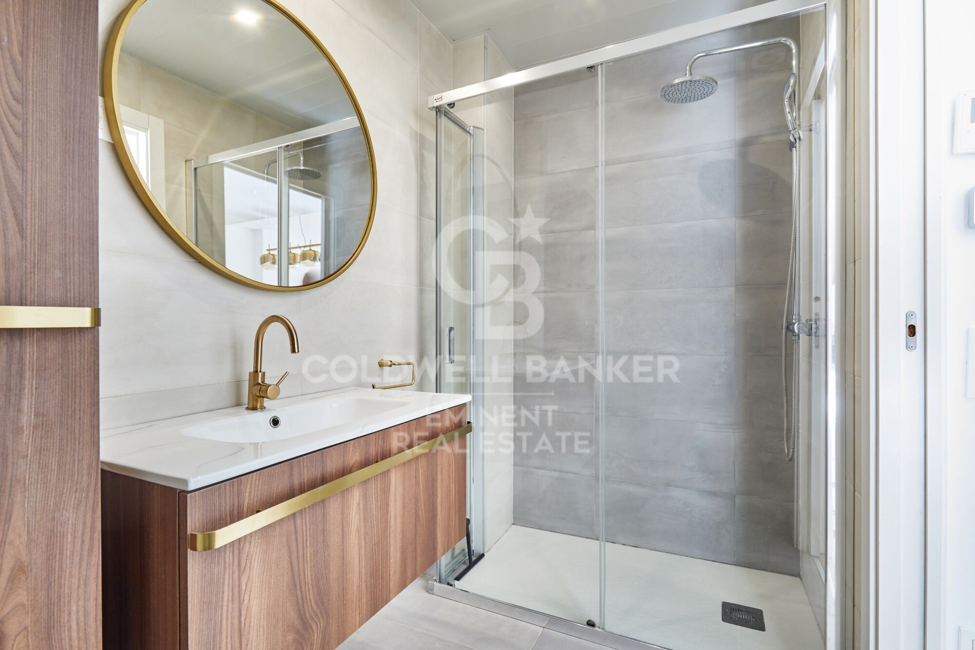 Duplex with garden on Pavia Street, building from 2020