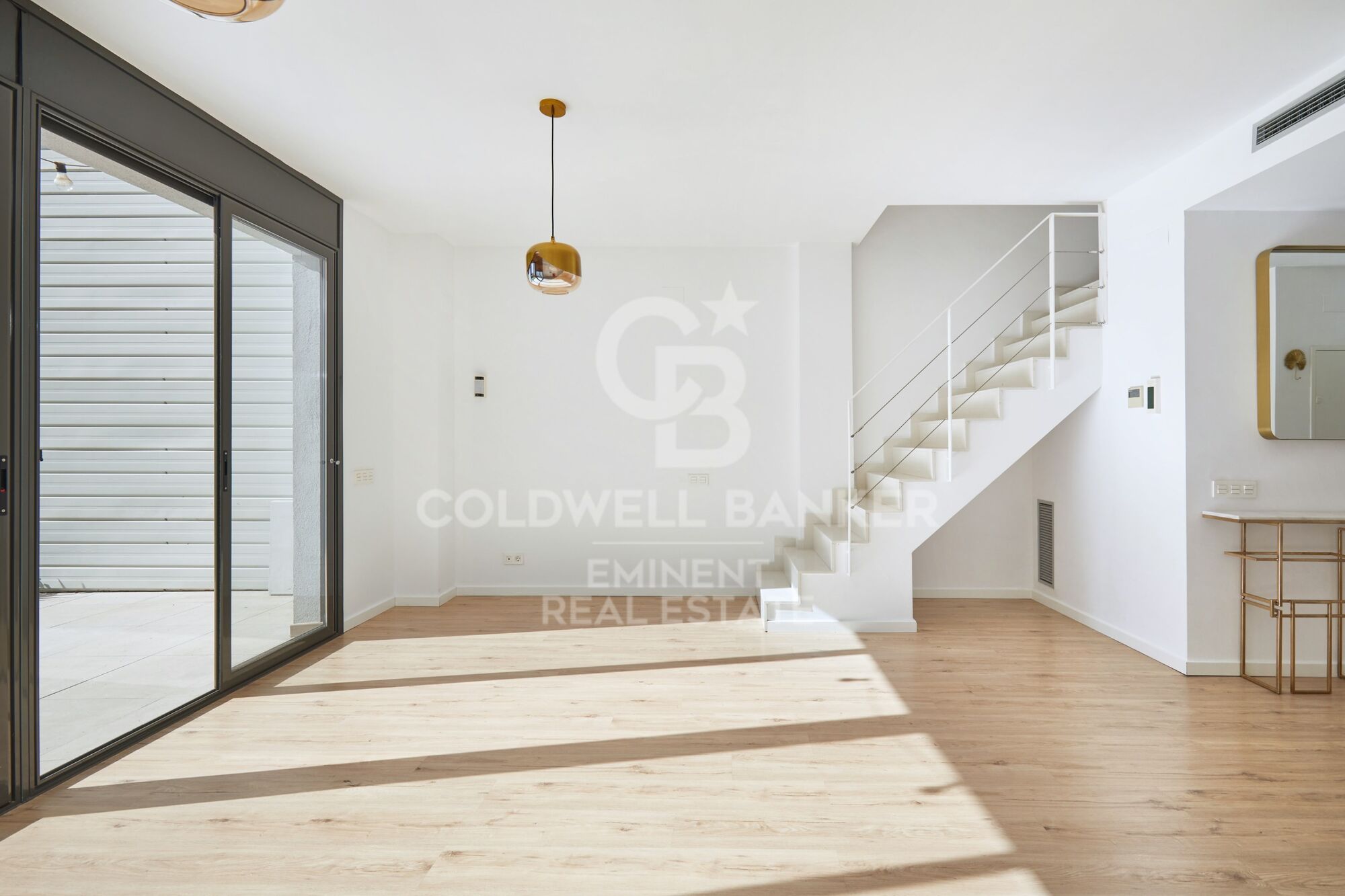 Duplex with garden on Pavia Street, building from 2020