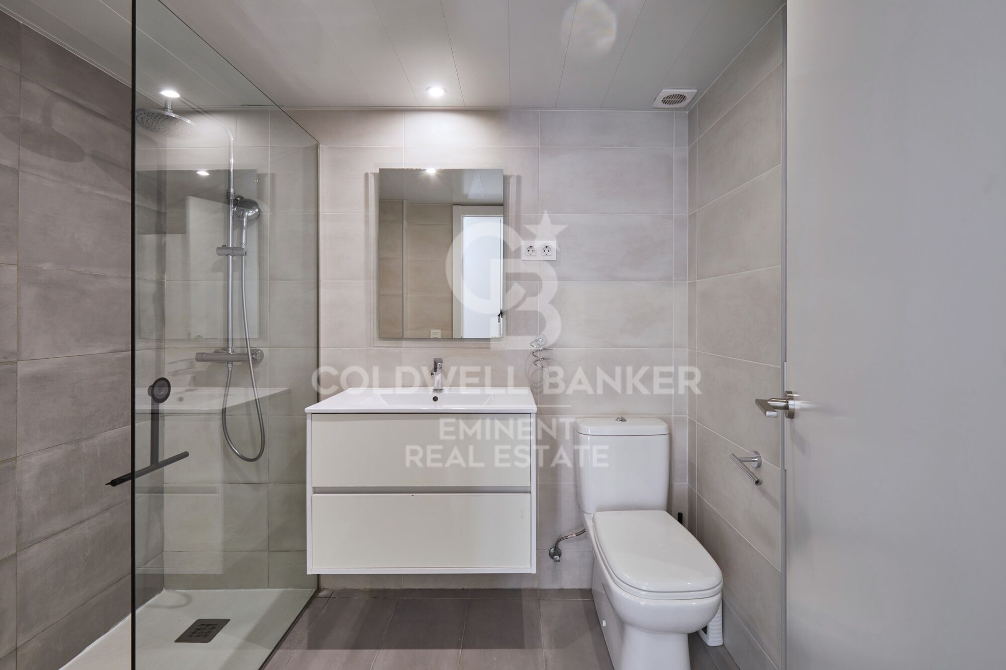 Duplex avec jardin dans la rue Pavia, immeuble de 2020