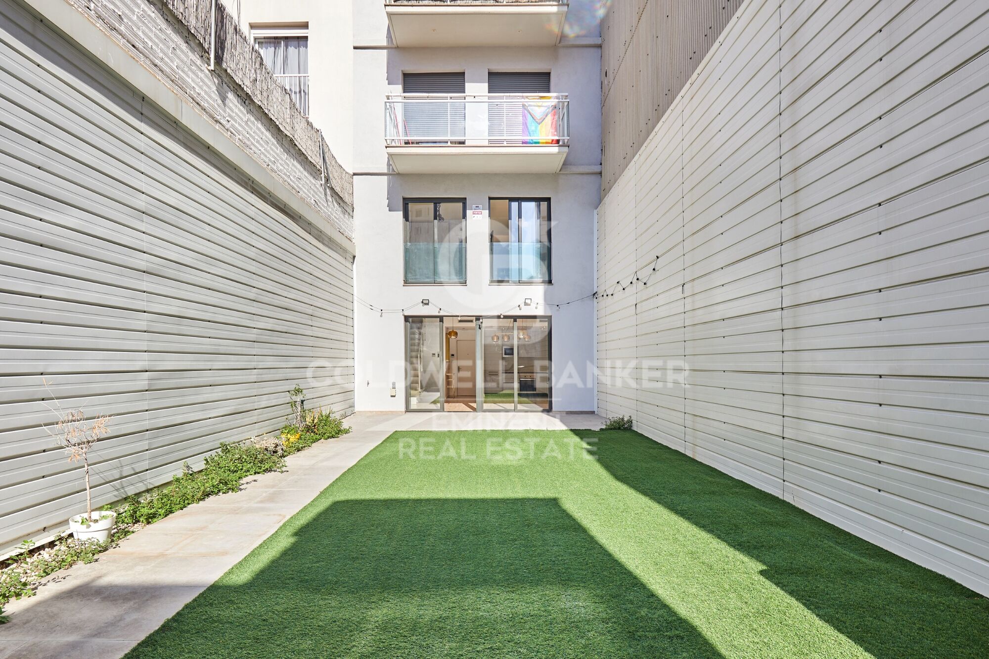 Dúplex con jardín en la calle Pavia, edificio del 2020