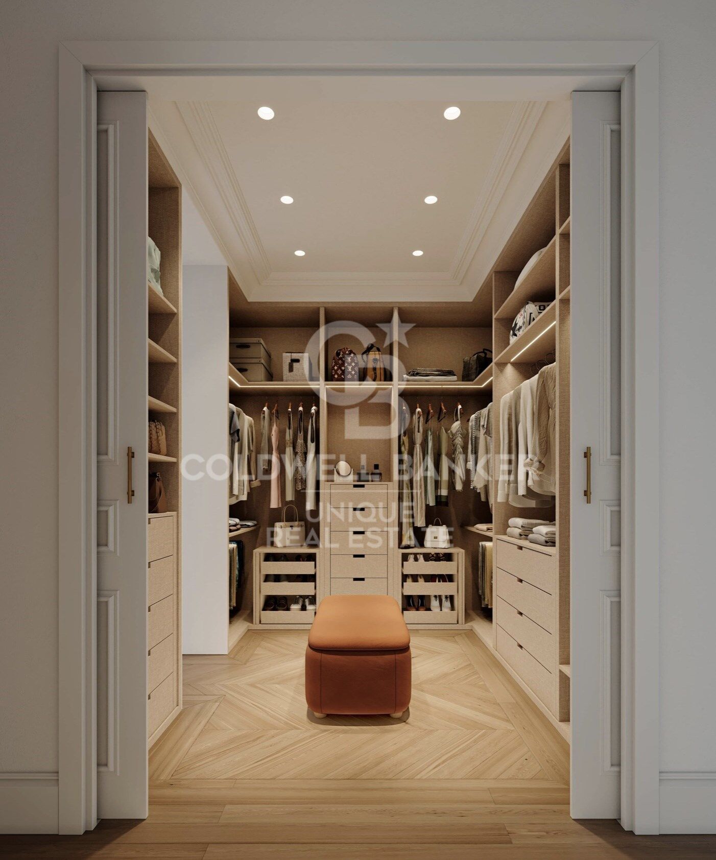 Appartement extérieur rénové exclusif de 3 chambres dans le centre de Madrid