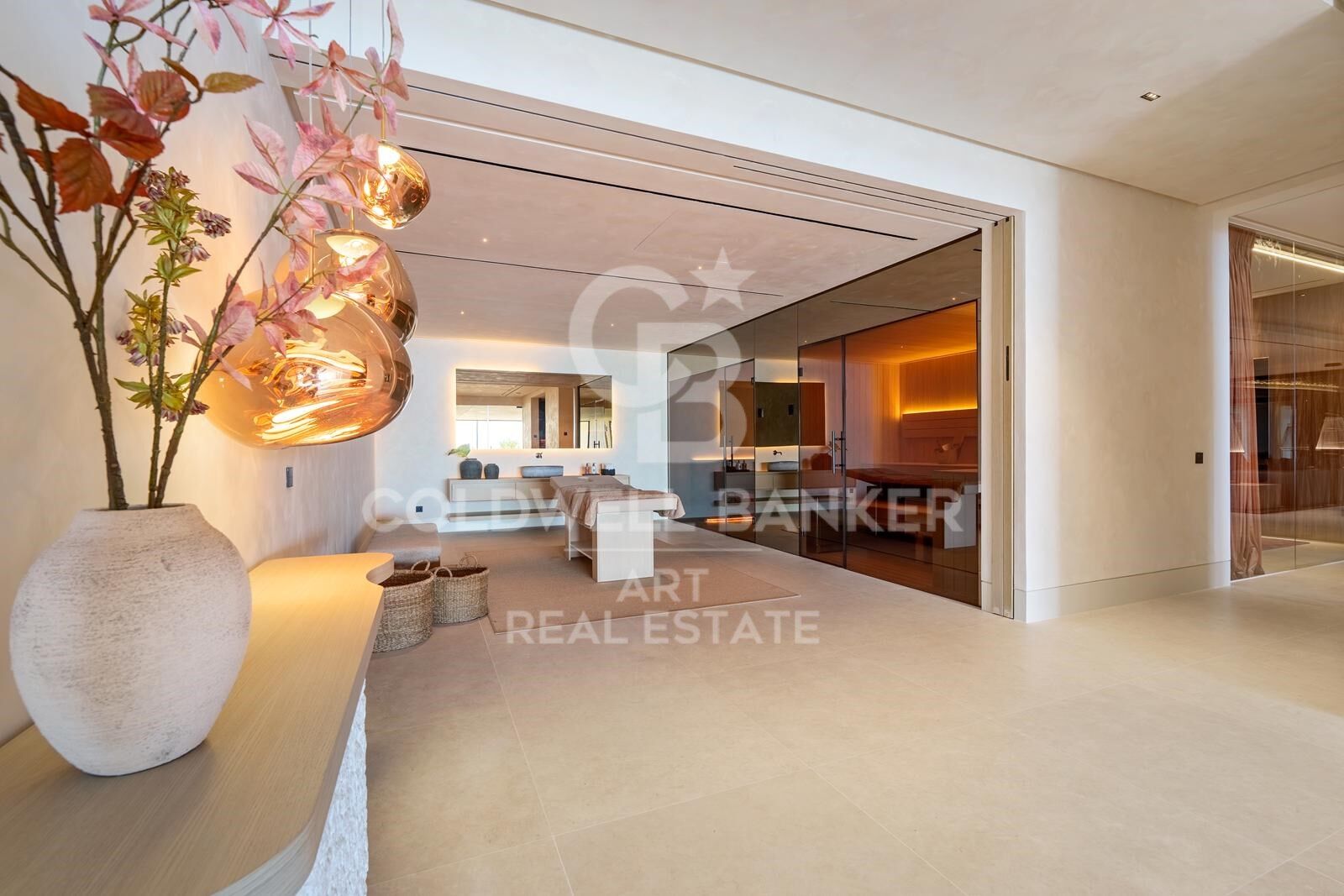 The epitome of contemporary luxury living in El Herrojo Alto, La Quinta, Benahavís