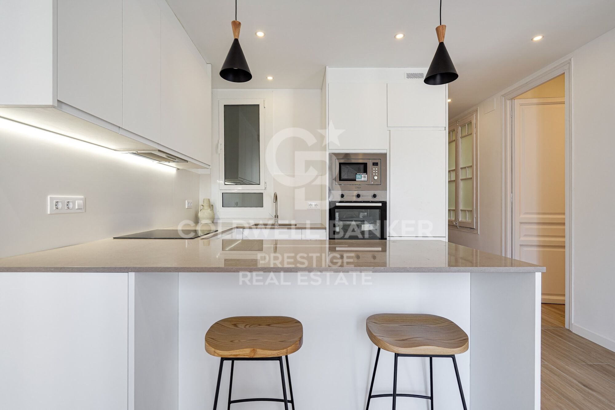 Brand-new renovated apartment in Eixample Esquerra, Barcelona