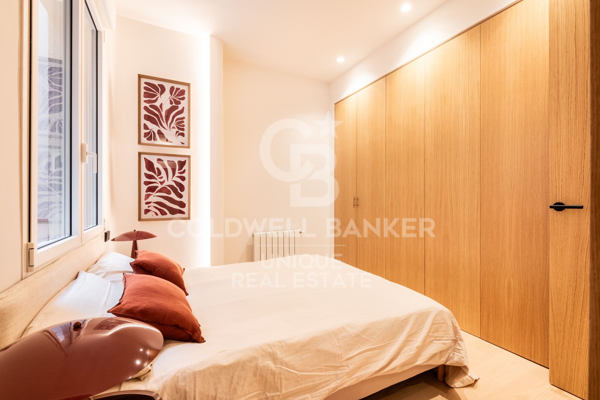 Renovated 3-bedroom flat in Jerónimos, Madrid