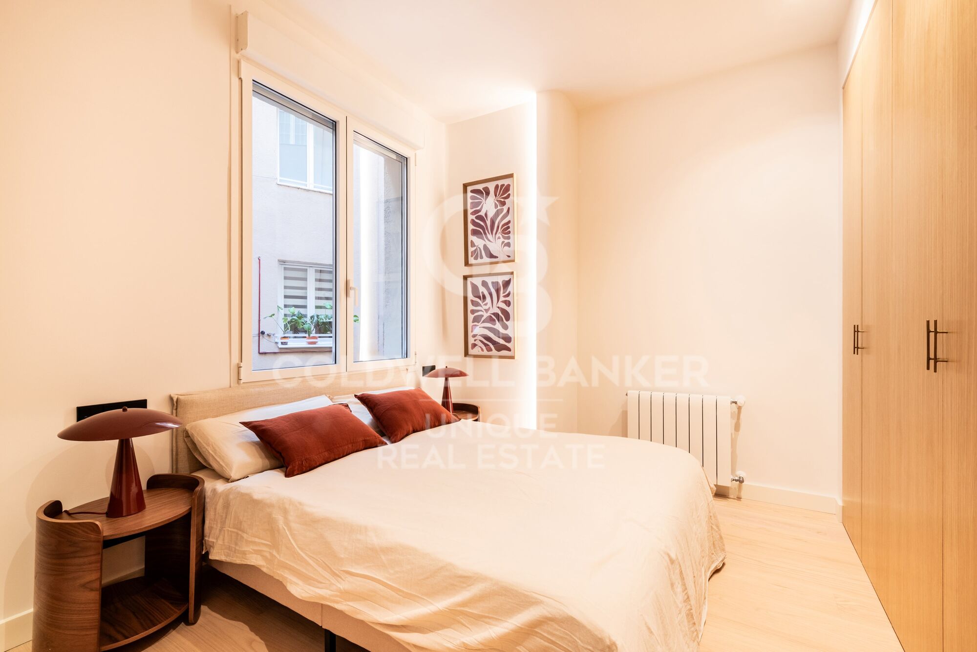 Appartement rénové de 3 chambres à Jerónimos, Madrid