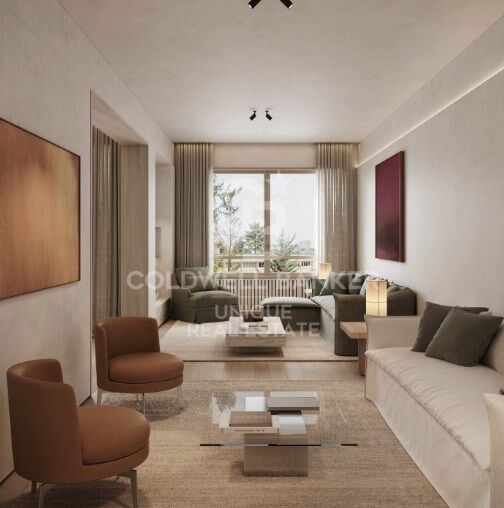 3-bedroom flat to renovate with terrace and garage in El Viso, Madrid