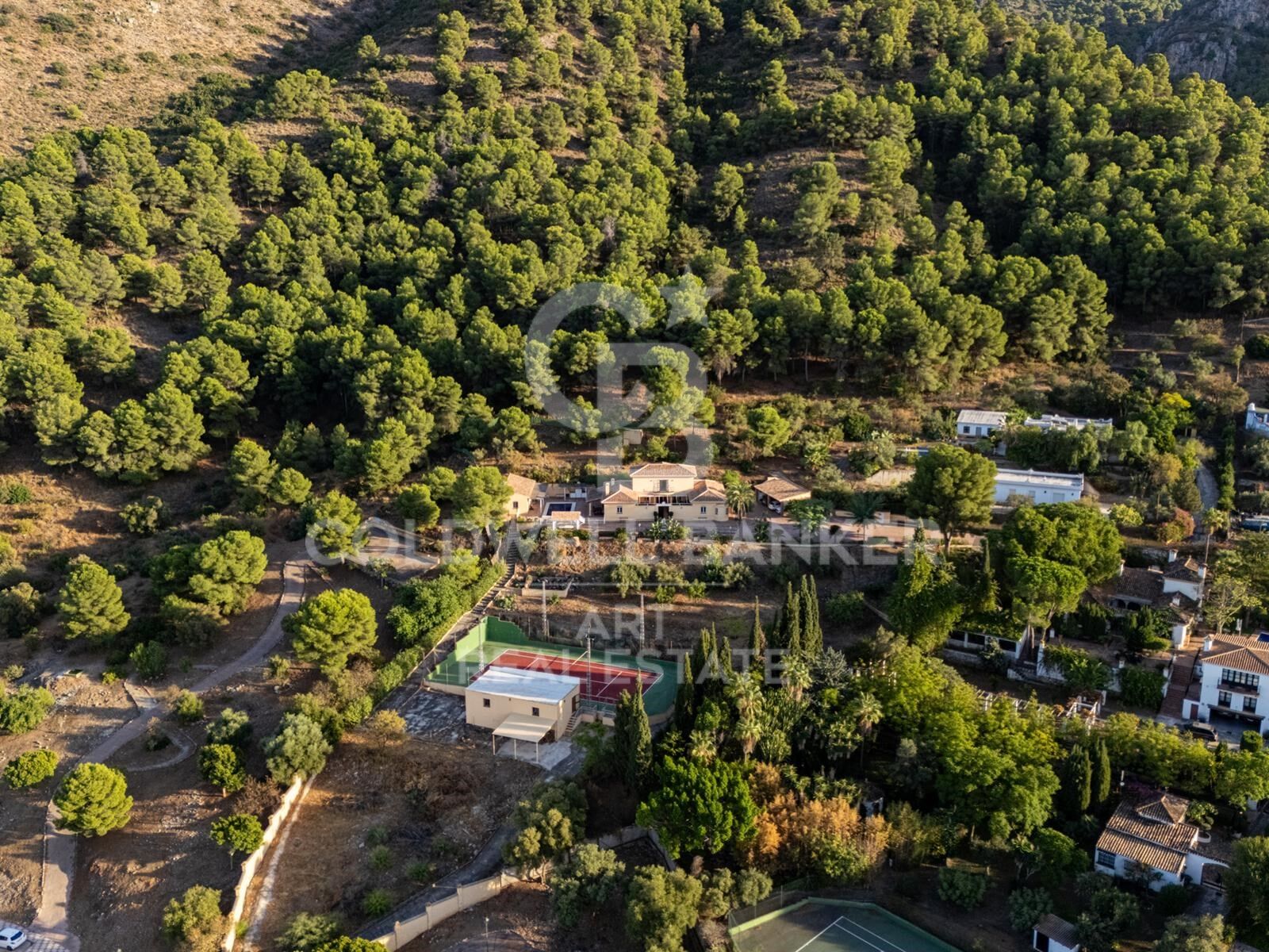 Ein privates Refugium am Fuße des Jabalcuza-Bergs, Alhaurín de la Torre, Costa del Sol