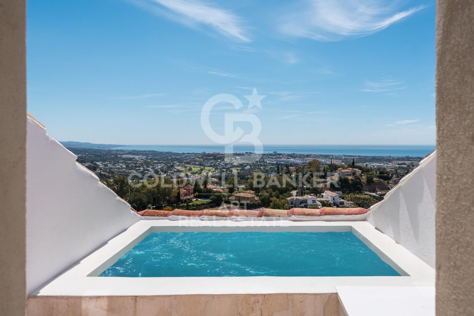 Penthouse duplex élégant avec vue panoramique à Monte Halcones, Benahavís