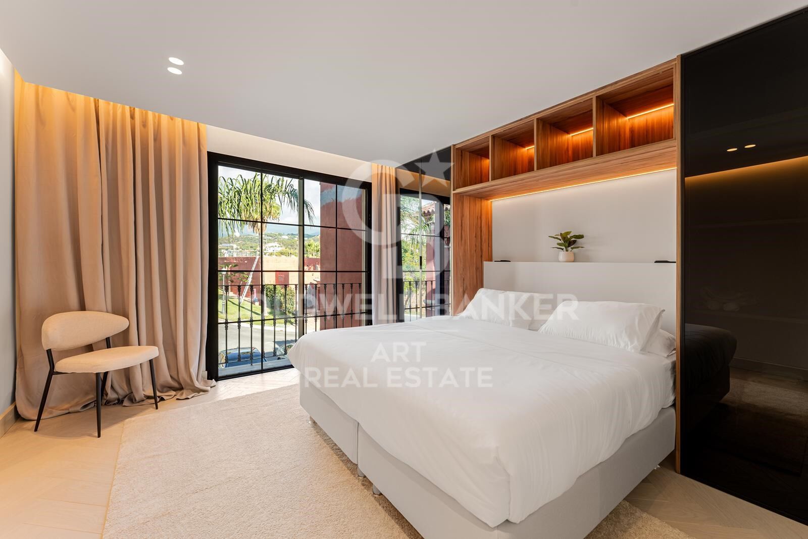 Ático dúplex con vistas panorámicas en Monte Halcones, Benahavís