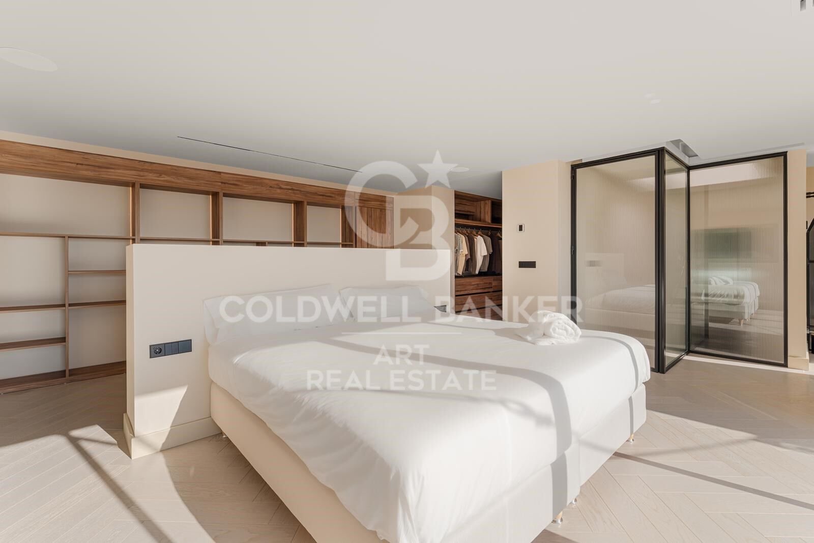 Elegant duplex penthouse with panoramic views in Monte Halcones, Benahavís