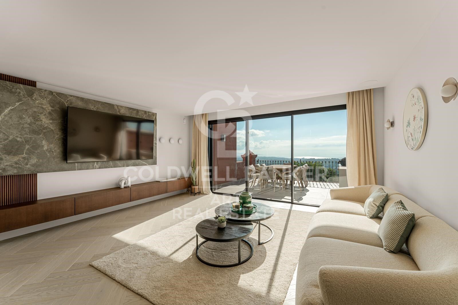 Elegant duplex penthouse with panoramic views in Monte Halcones, Benahavís