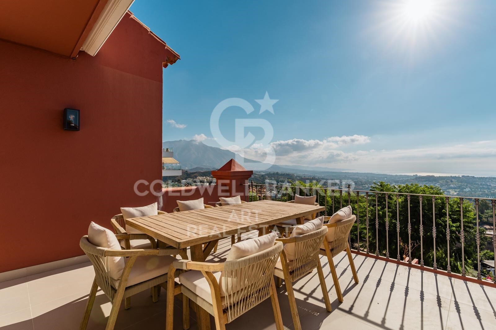 Elegantes Duplex-Penthouse mit Panoramablick in Monte Halcones, Benahavís