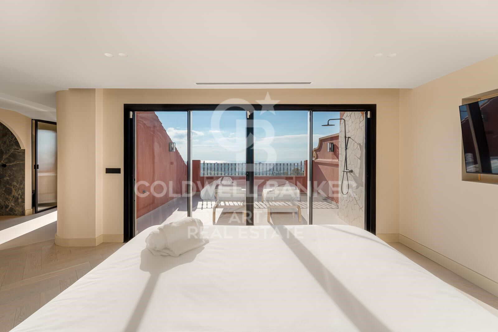 Elegantes Duplex-Penthouse mit Panoramablick in Monte Halcones, Benahavís