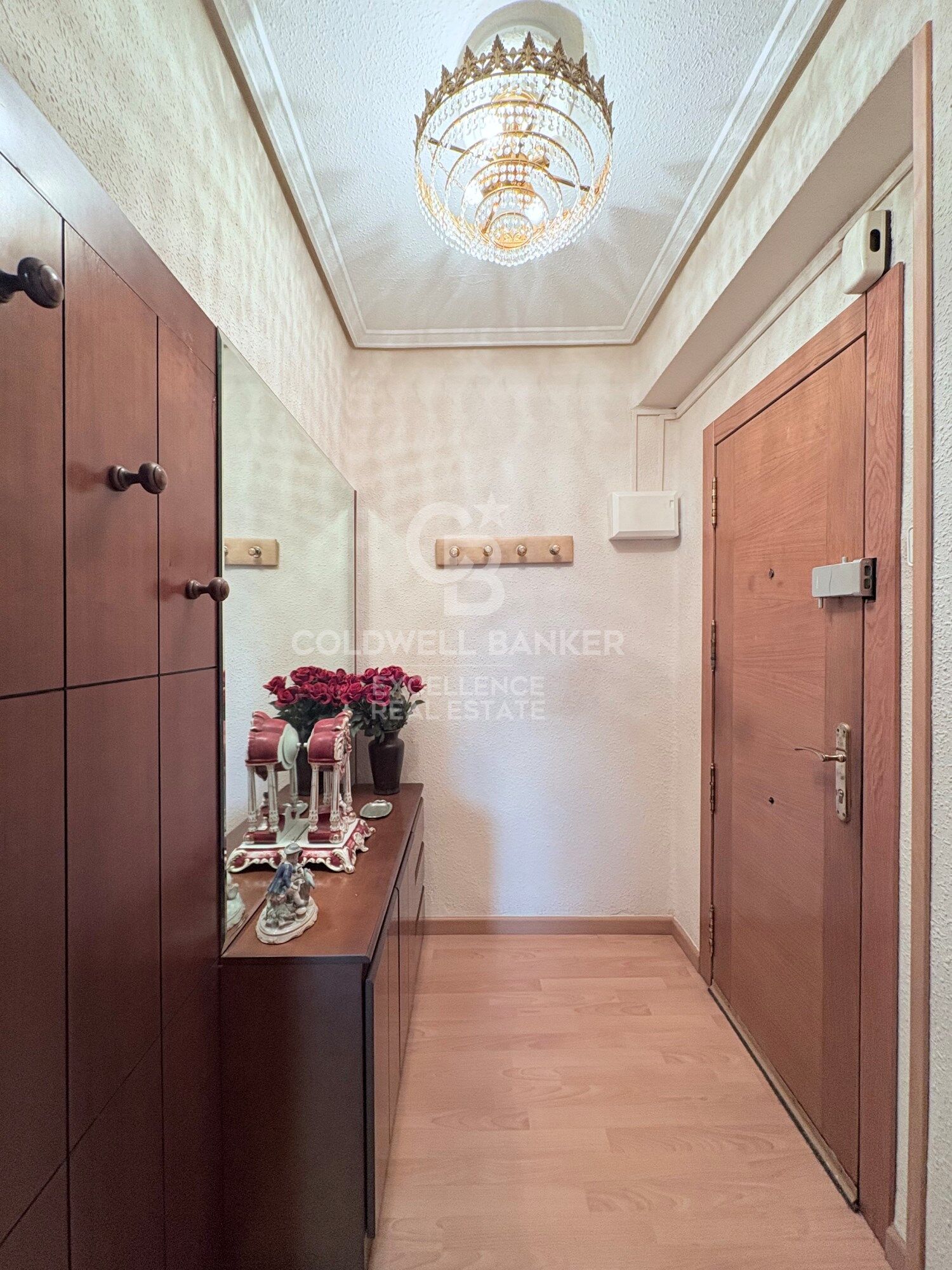 Cozy home with terrace and unobstructed views in Exposición