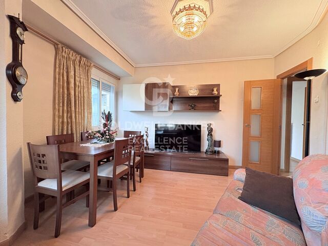 Cozy home with terrace and unobstructed views in Exposición