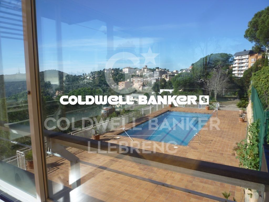 Wonderful house for sale in Vallvidrera with views of Barcelona, a large garden and pool