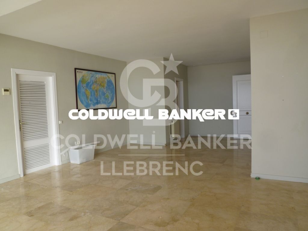 Wonderful house for sale in Vallvidrera with views of Barcelona, a large garden and pool