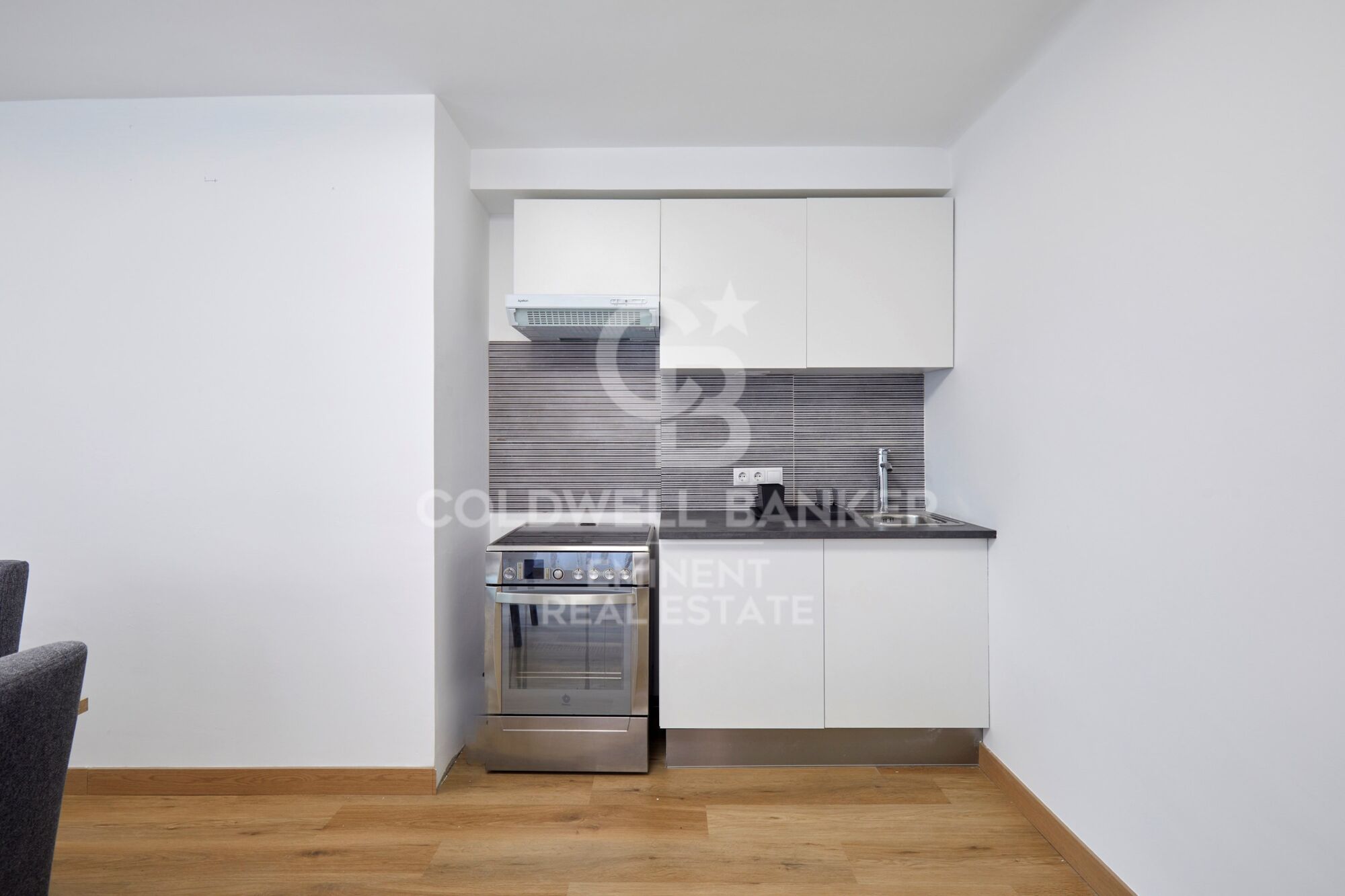 Edificio reformado de 500m² con 17 estudios y terrazas privadas en El Bon Pastor