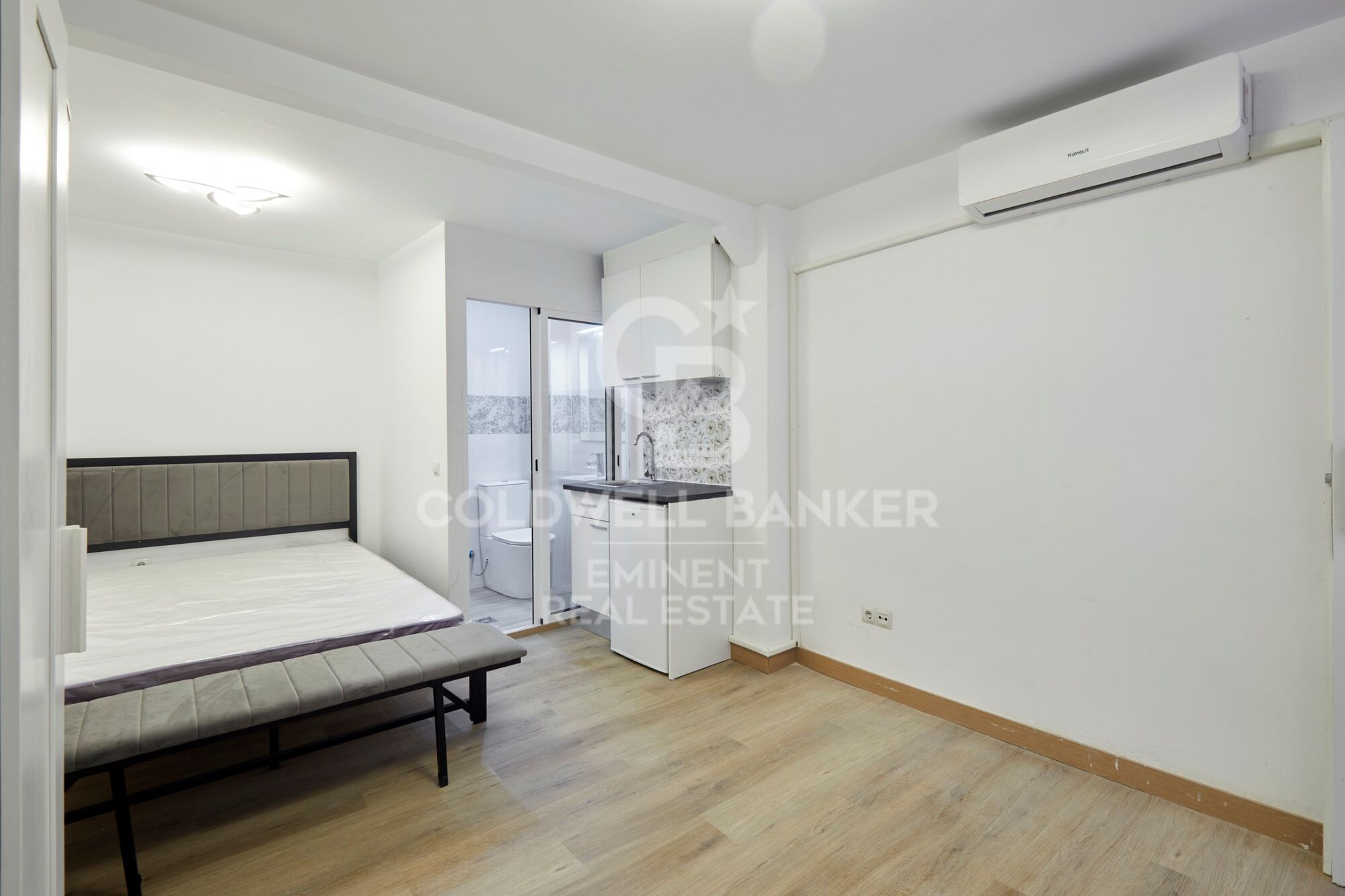 Edificio reformado de 500m² con 17 estudios y terrazas privadas en El Bon Pastor