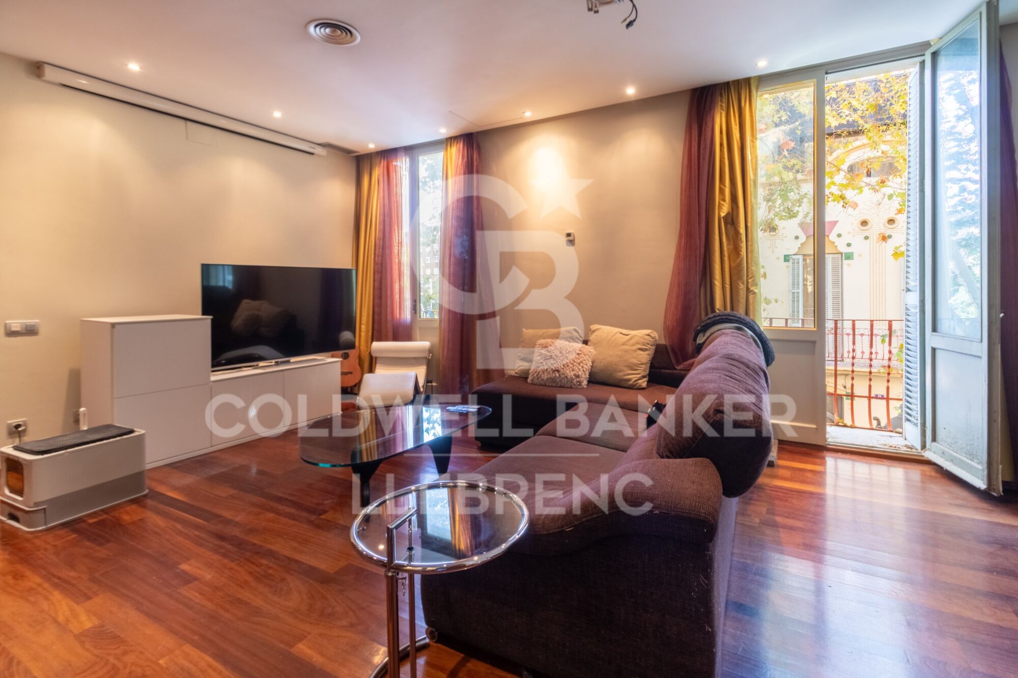 Exclusive modernist residence for sale in Tres Torres