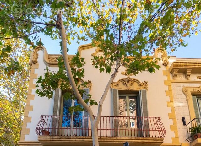 Exclusiva residencia modernista en venta en Tres Torres