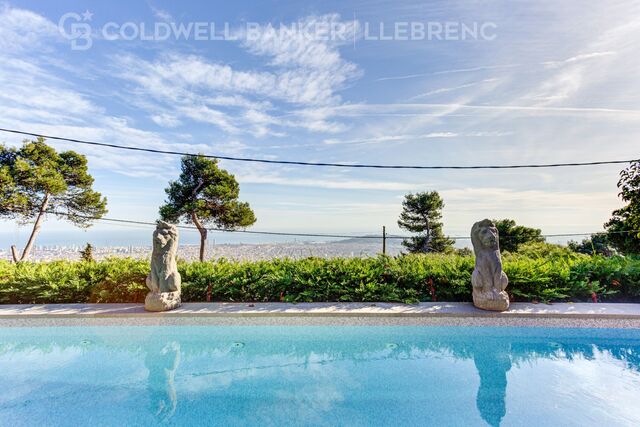 Espectacular finca en venta en Tibidabo 'Villa Tibidabo' con elementos modernistas amplios jardines y piscina con vistas a Barcelona