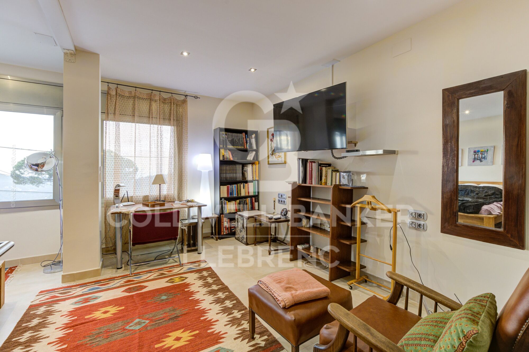 Spectacular house for sale and for rent in Vallvidrera with pool, garden and terraces