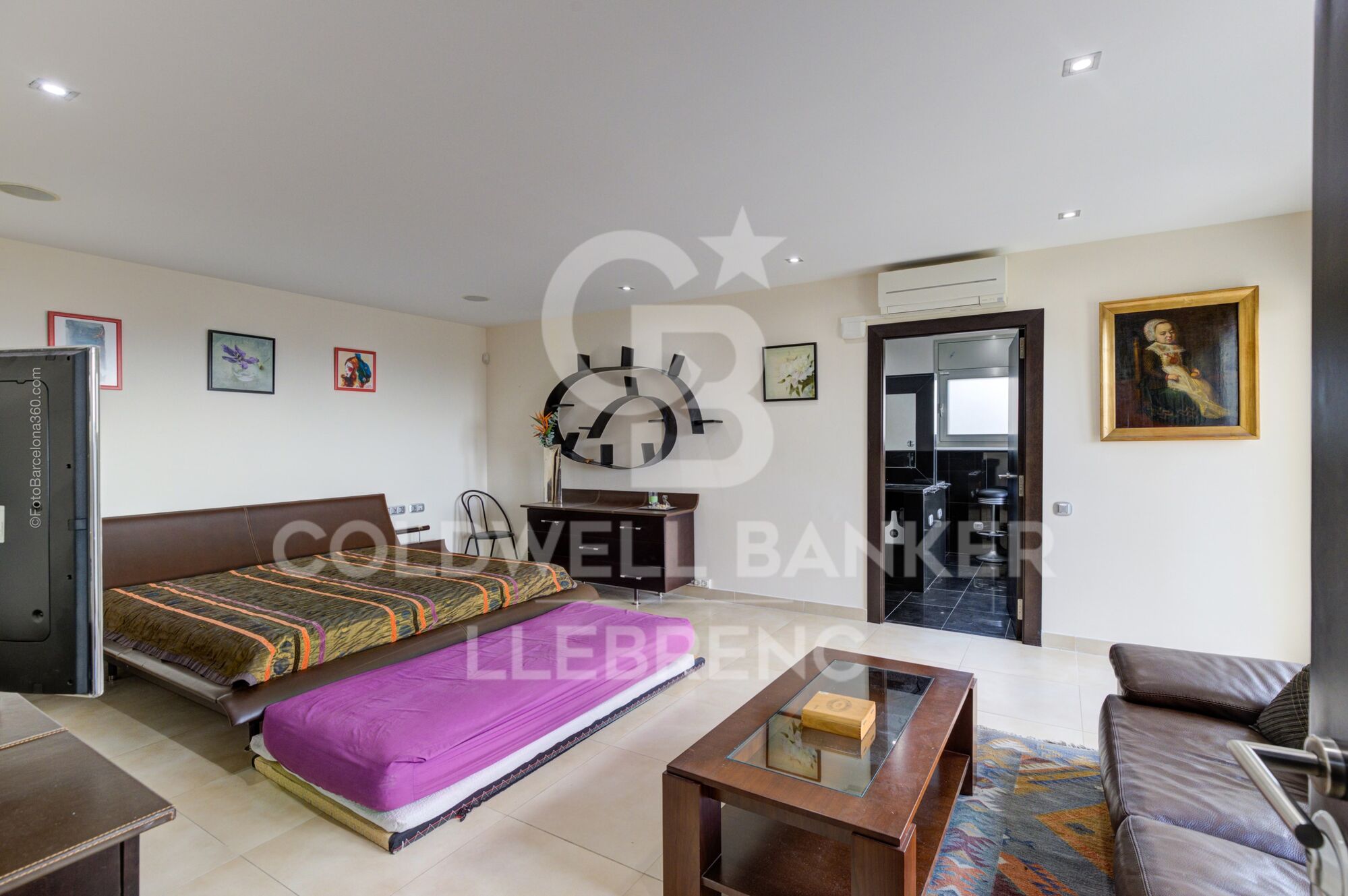 Spectacular house for sale and for rent in Vallvidrera with pool, garden and terraces