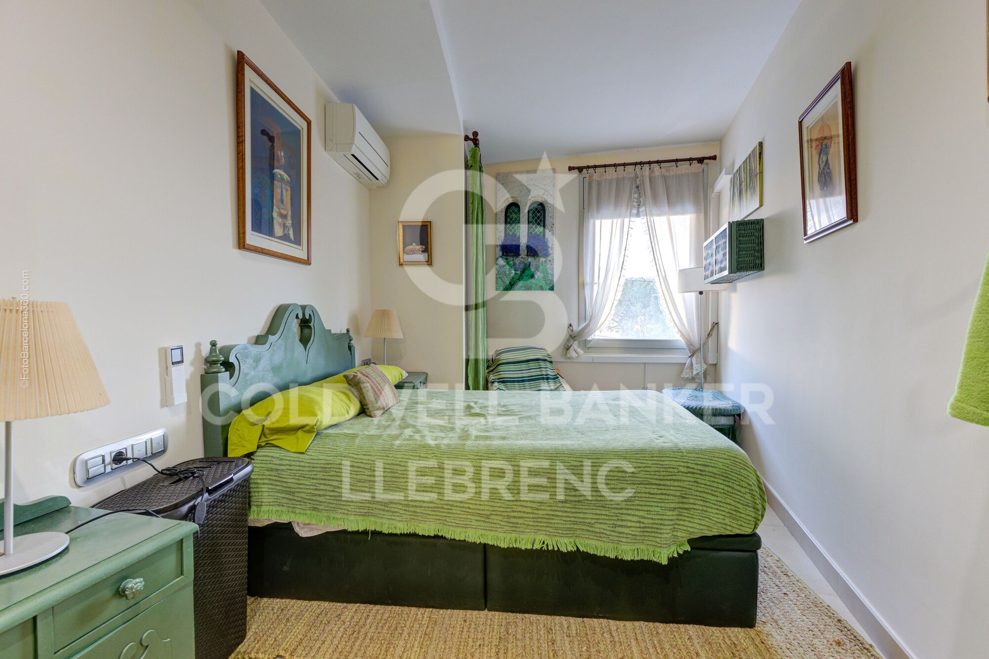 Spectacular house for sale and for rent in Vallvidrera with pool, garden and terraces