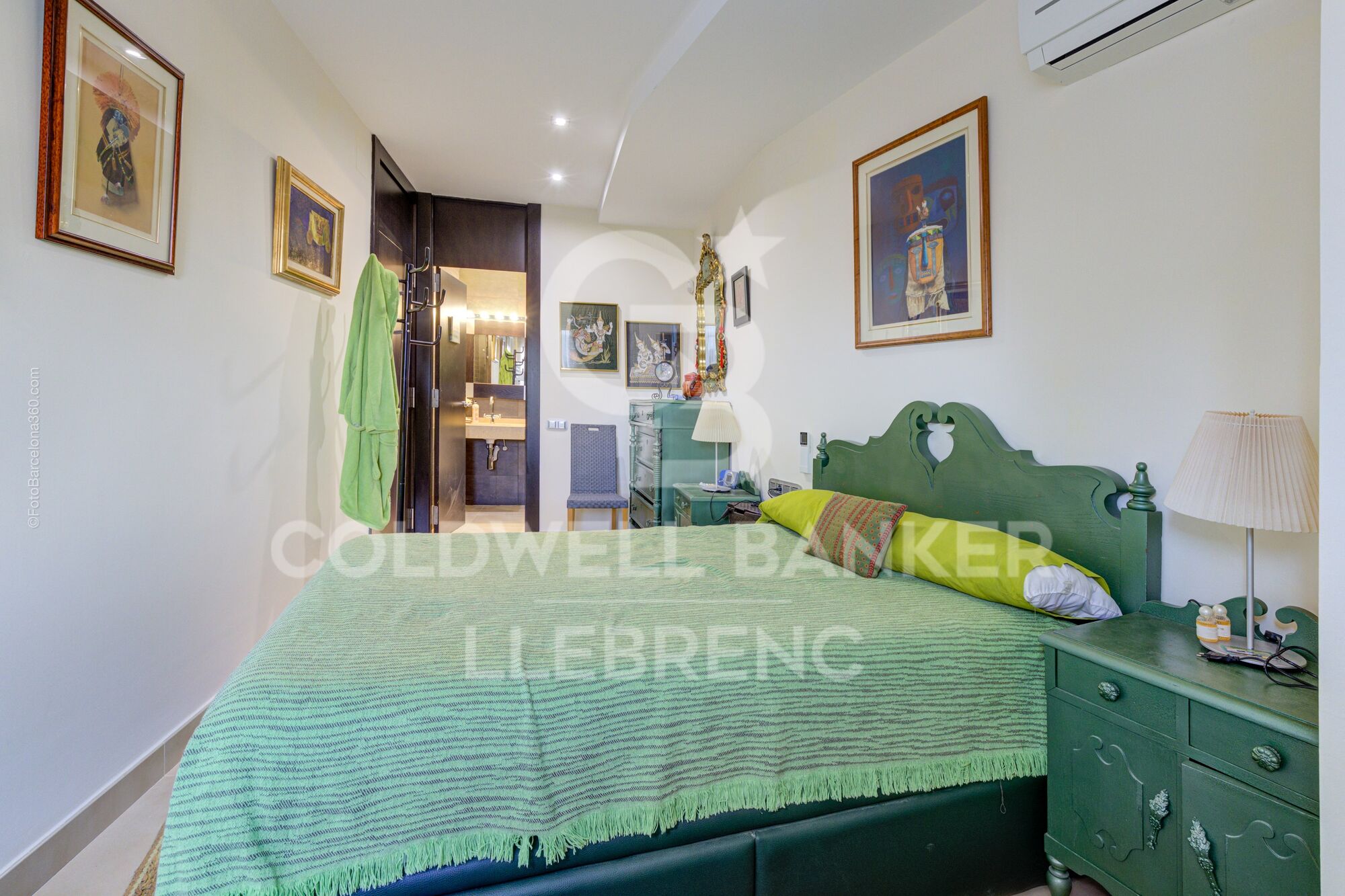 Spectacular house for sale and for rent in Vallvidrera with pool, garden and terraces