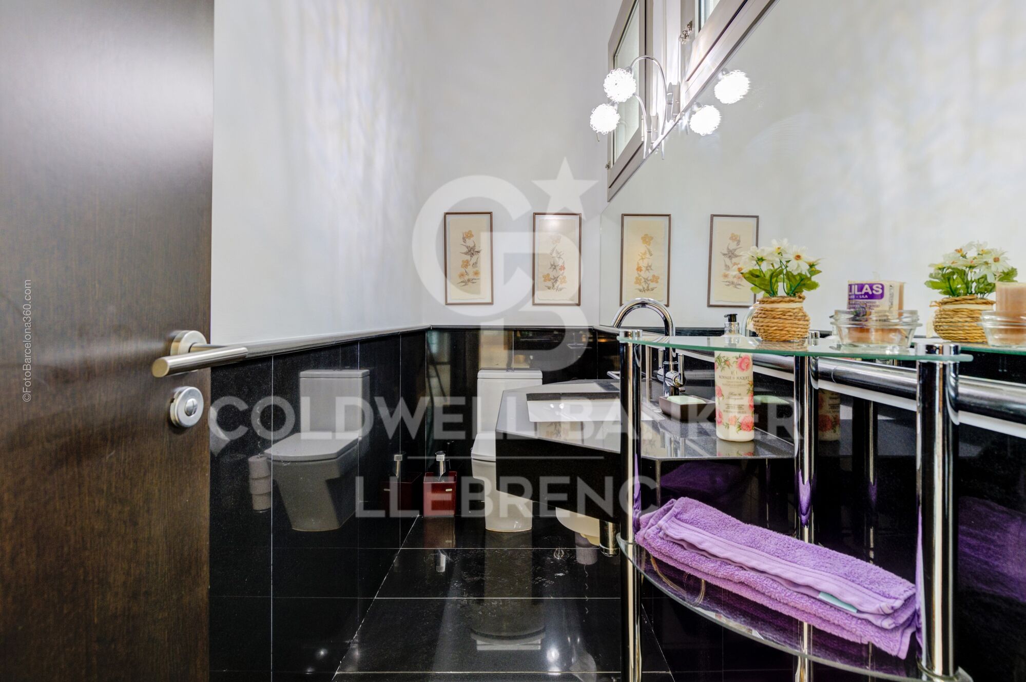 Spectacular house for sale and for rent in Vallvidrera with pool, garden and terraces