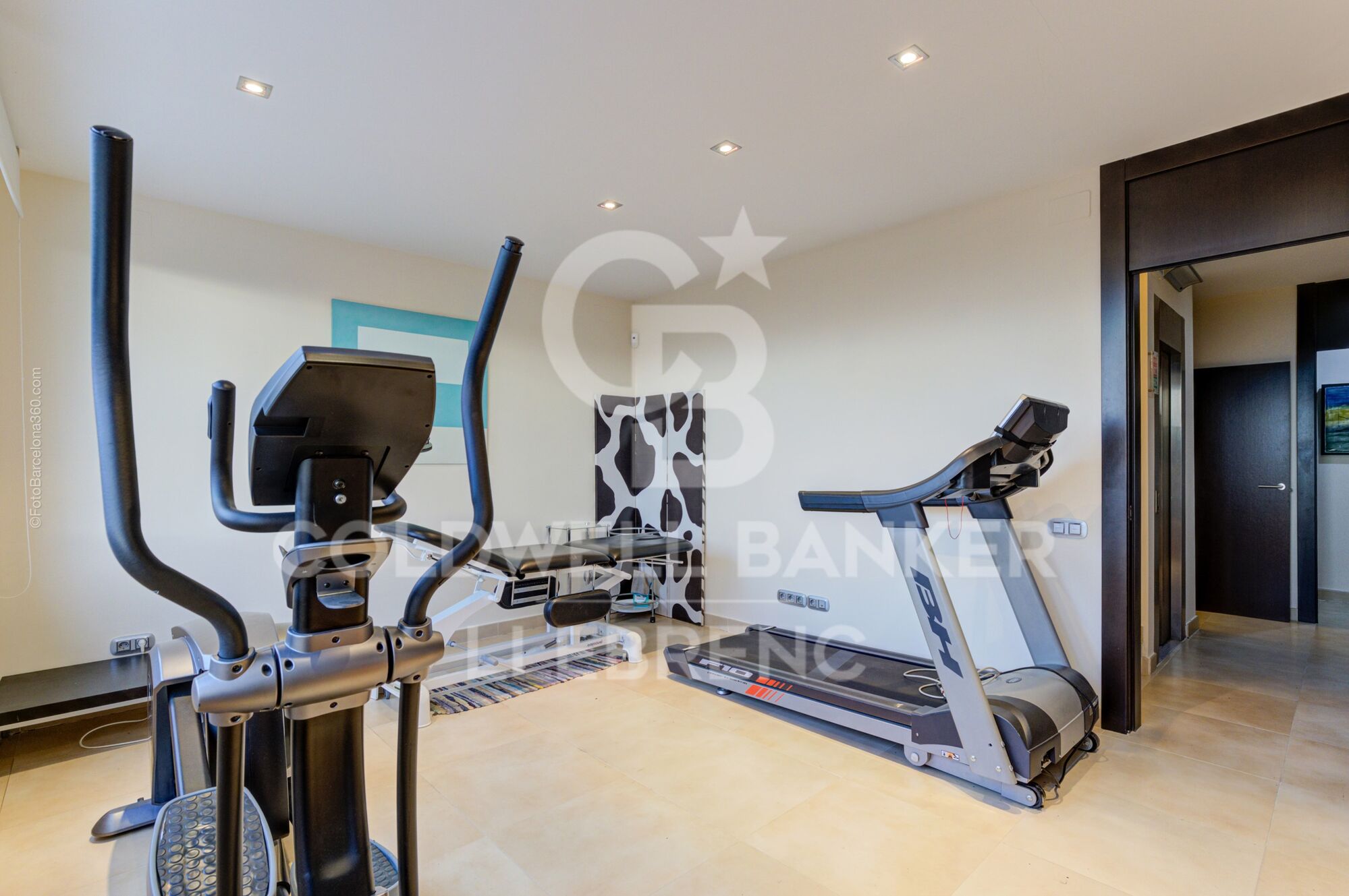 Espectacular casa en venta y alquiler en Vallvidrera con piscina, jardín y terrazas