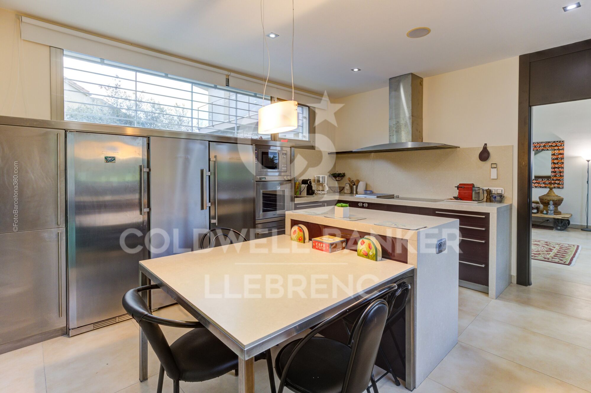 Espectacular casa en venta y alquiler en Vallvidrera con piscina, jardín y terrazas