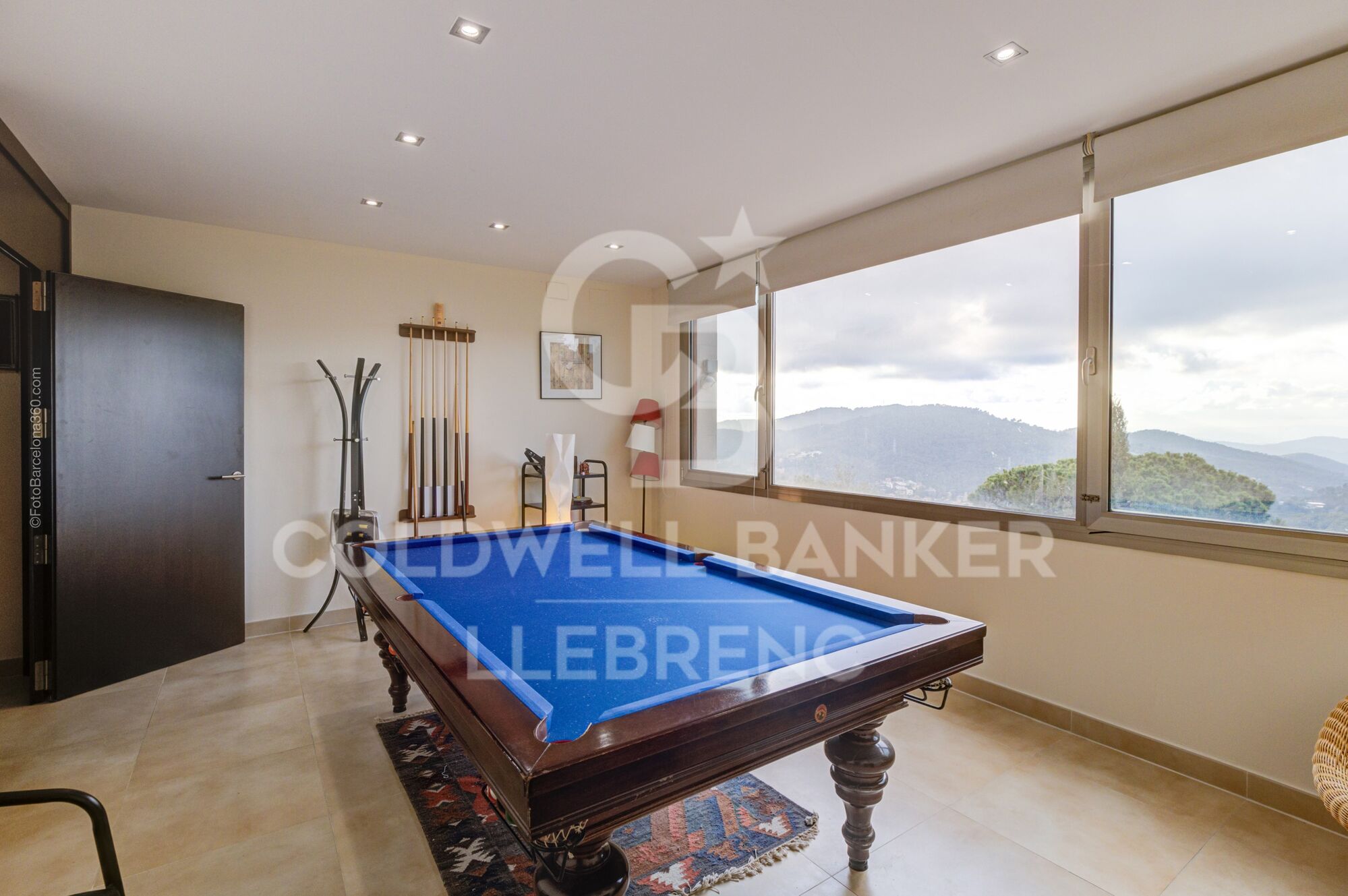 Espectacular casa en venta y alquiler en Vallvidrera con piscina, jardín y terrazas