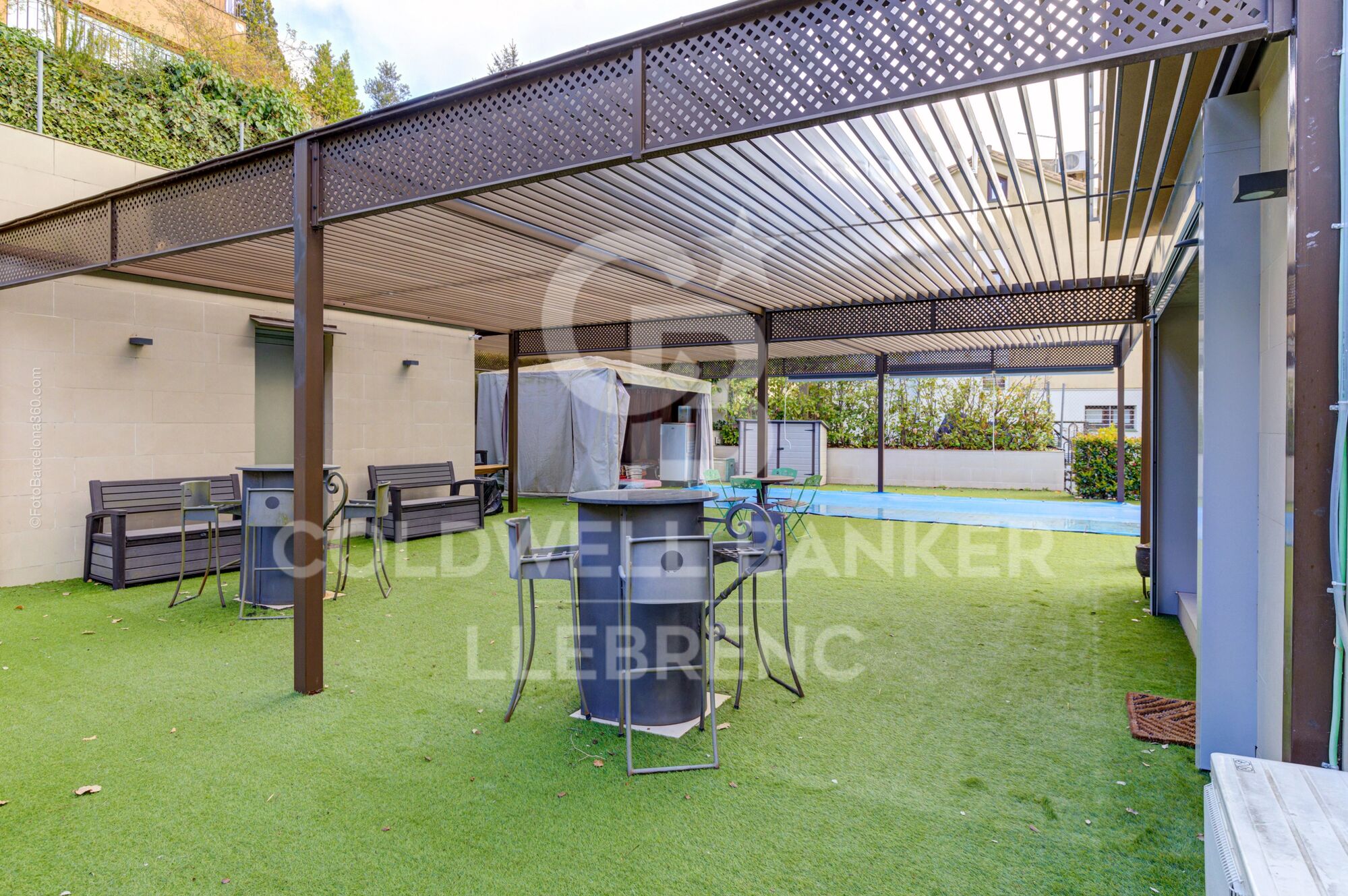 Espectacular casa en venta y alquiler en Vallvidrera con piscina, jardín y terrazas