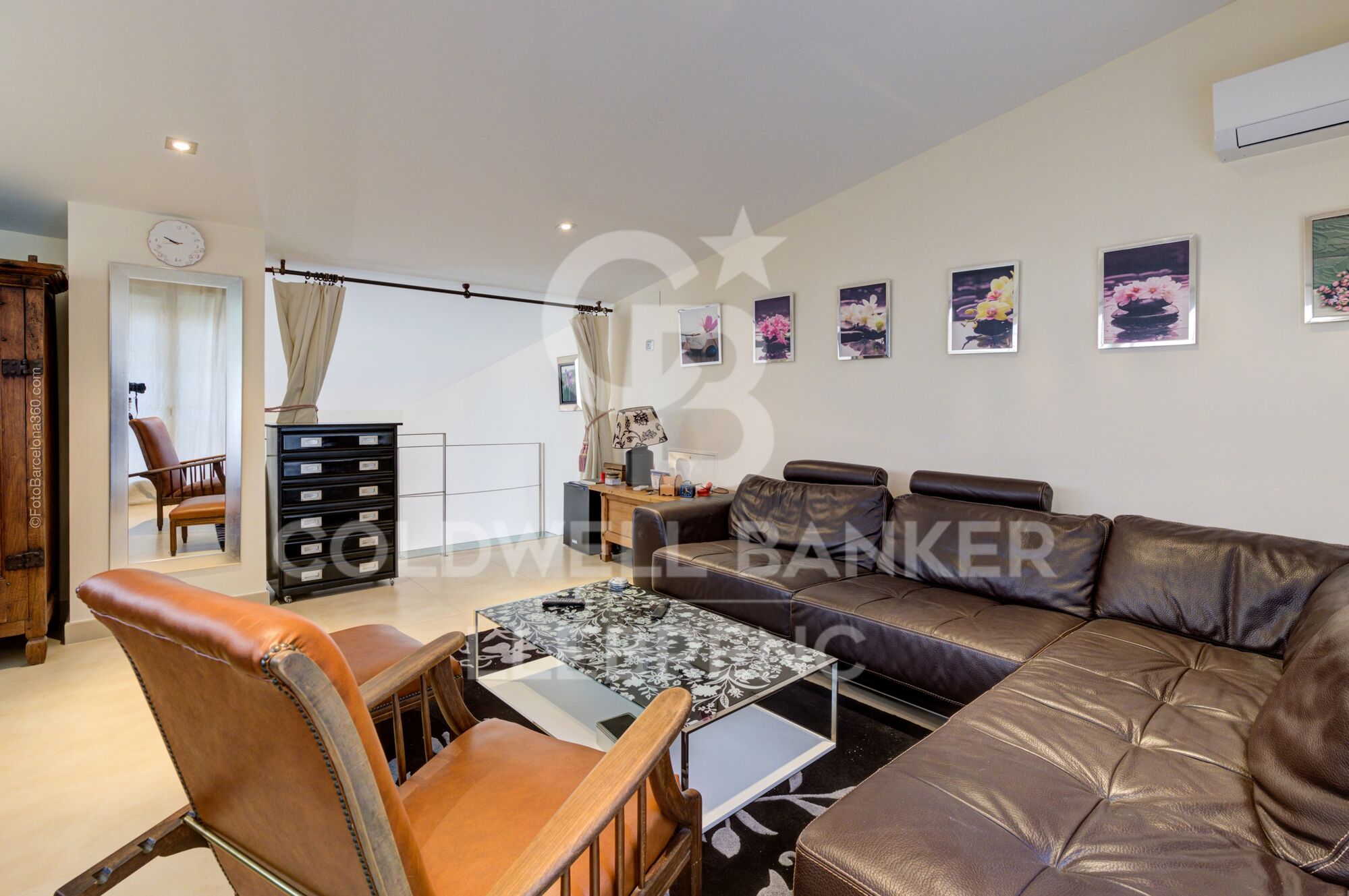 Spectacular house for sale and for rent in Vallvidrera with pool, garden and terraces