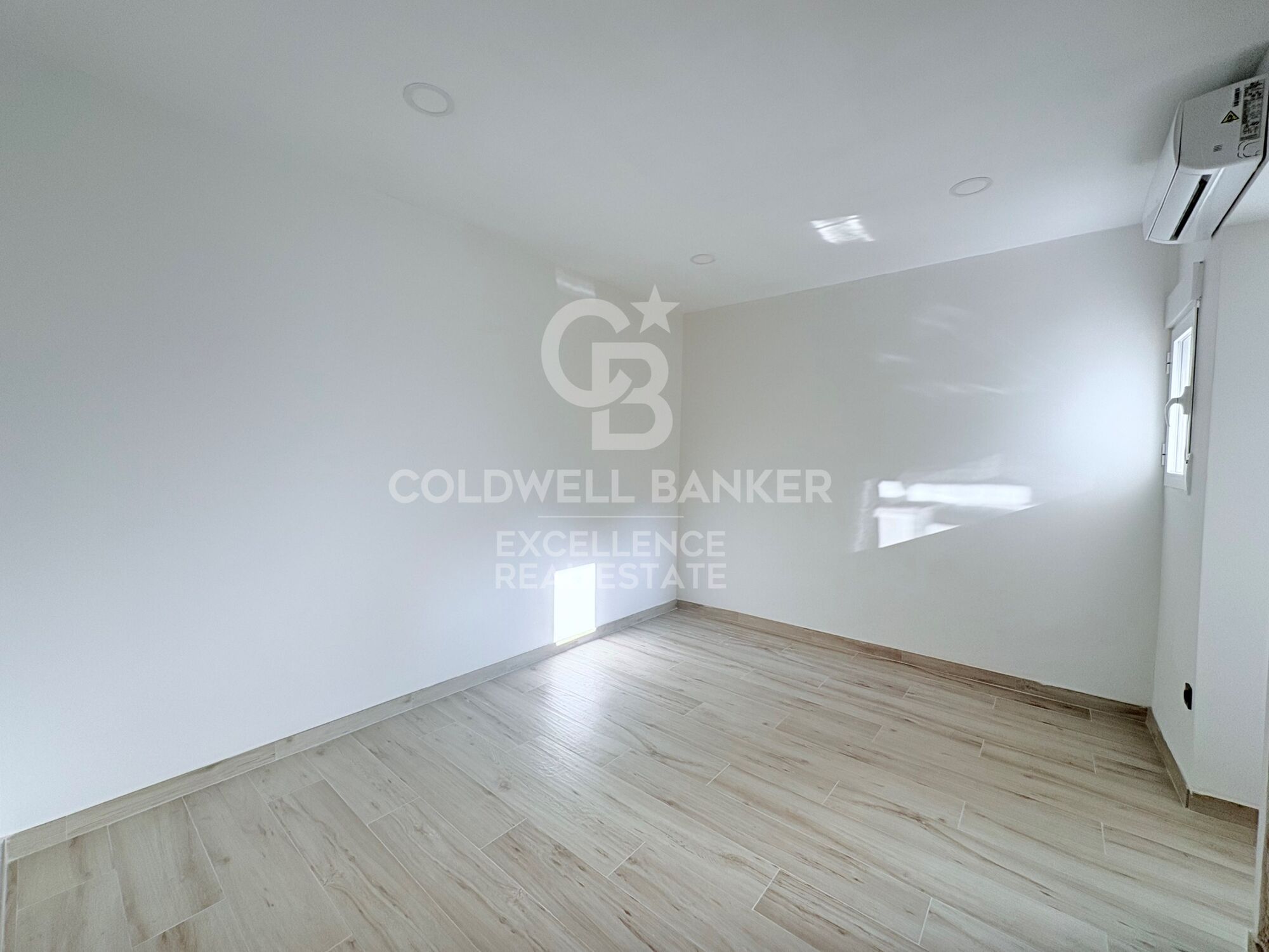 Einzug in Ihr neues Zuhause: eine mit hochwertigen Materialien renovierte 3-Zimmer-Wohnung.